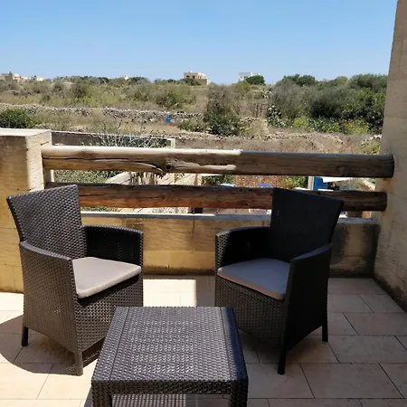 With Large Private Pool Gozo Вилла