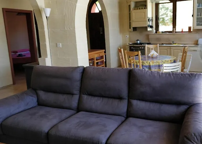 With Large Private Pool Gozo Villa *