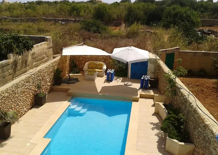 Villa With Large Private Pool Gozo Qala